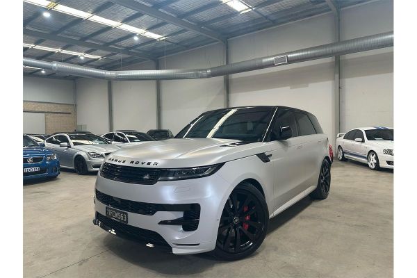 2025 Land Rover Range Rover Sport  D350 Dynamic HSE image