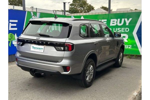 2024 Ford Everest Ambiente image