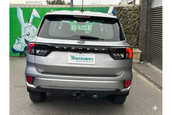 2024 Ford Everest Ambiente image