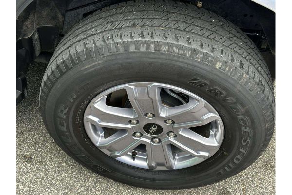 2024 Ford Everest Ambiente image