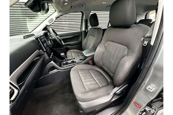 2024 Ford Everest Ambiente image