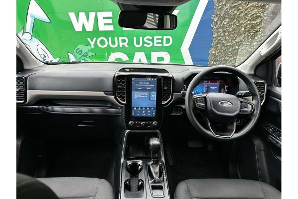 2024 Ford Everest Ambiente image