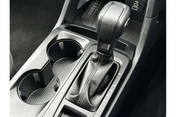 2024 Ford Everest Ambiente image
