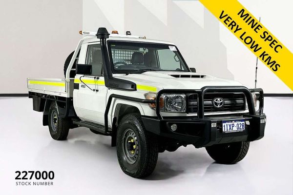 2021 Toyota Landcruiser VDJ79R Workmate image