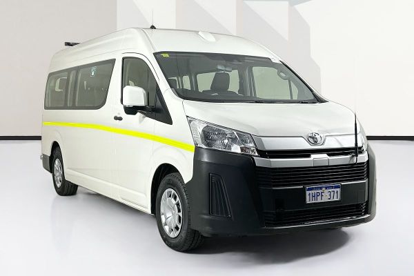 2022 Toyota Hiace GDH322R Commuter image