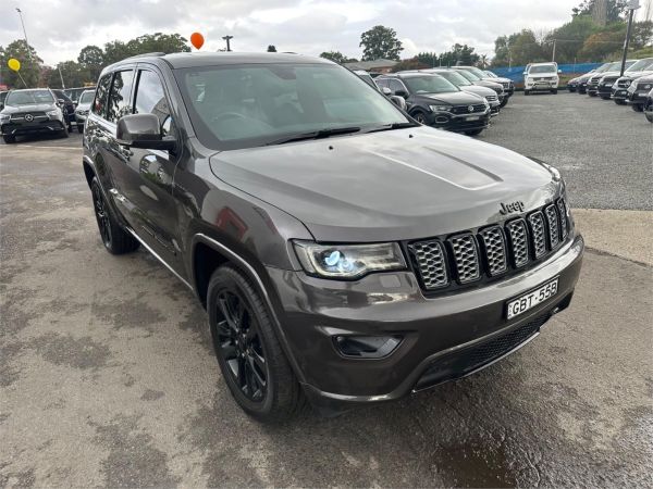 2019 Jeep Grand Cherokee WK Laredo image