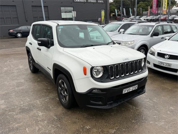 2015 Jeep Renegade BU Sport image