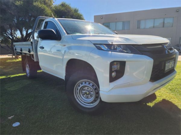 2020 Mitsubishi Triton MR GLX image
