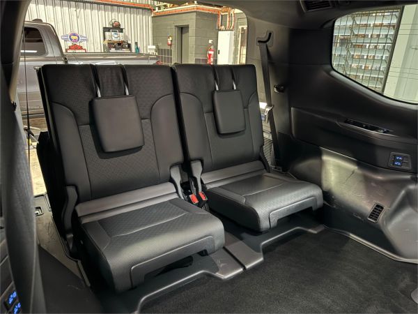 2023 Toyota Landcruiser FJA300R Sahara image