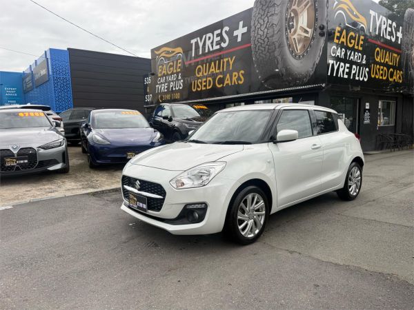 2023 Suzuki Swift AZ Series II GL Navigator Limited Edition image