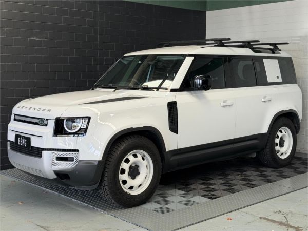 2021 Land Rover Defender L663 MY21 110 P300 image