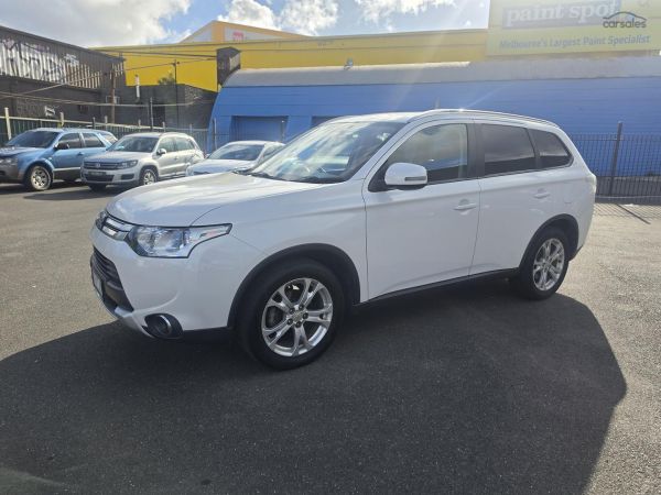 2015 Mitsubishi Outlander ZJ LS image