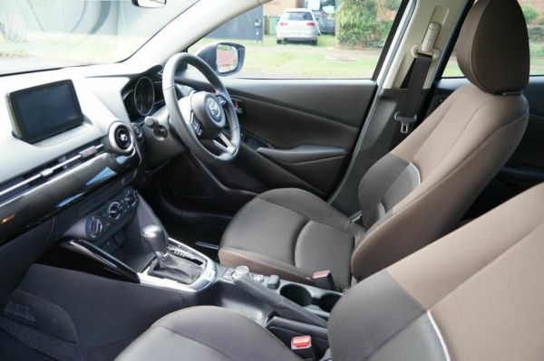 2020 Mazda 2 DJ G15 Pure image