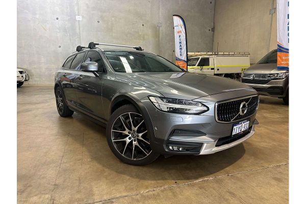 2019 Volvo V90 Cross Country  D5 image
