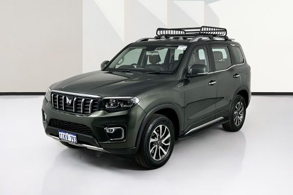 2023 Mahindra Scorpio Z8 image