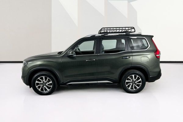 2023 Mahindra Scorpio Z8 image
