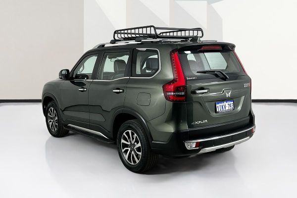 2023 Mahindra Scorpio Z8 image