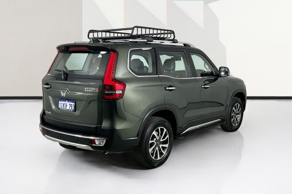 2023 Mahindra Scorpio Z8 image