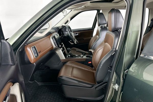 2023 Mahindra Scorpio Z8 image