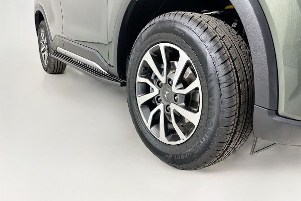 2023 Mahindra Scorpio Z8 image