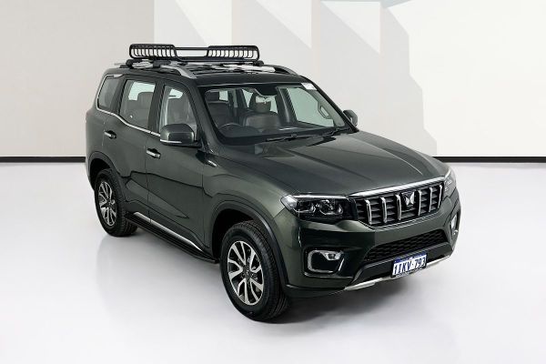 2023 Mahindra Scorpio Z8 image