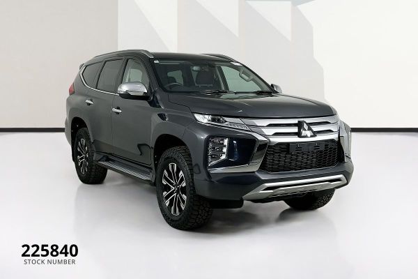 2023 Mitsubishi Pajero Sport QF GLS image