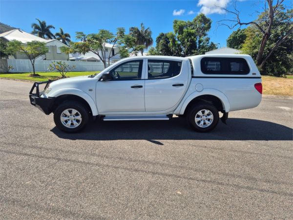 2013 Mitsubishi Triton Utility MN MY13 GLX image