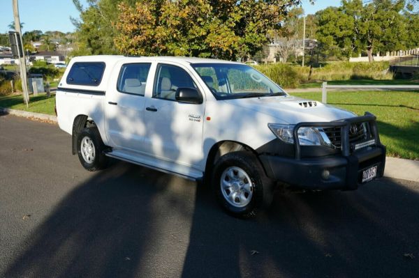 2013 Toyota Hilux KUN26R MY14 SR (4x4) White 5 Speed Automatic Dual Cab Pick-up image