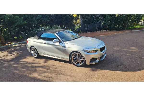 2016 BMW 2 Series F23 220i Sport Line image