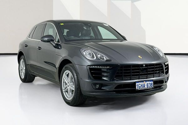 2017 Porsche MACAN 95B MY18 image