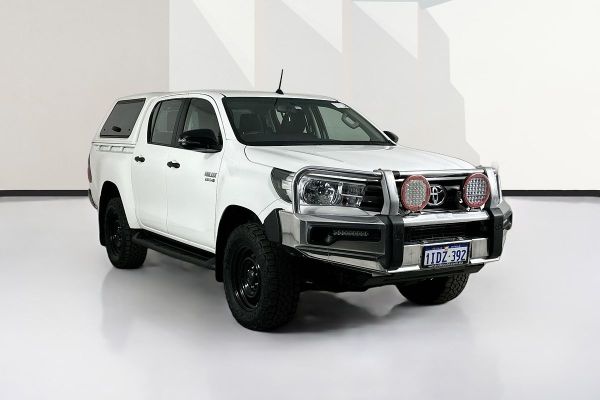 2017 Toyota HILUX SR (4x4) GUN126R MY17 4X4 image