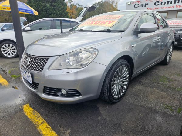2010 Suzuki Kizashi FR XLS image