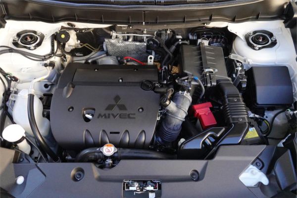 2024 Mitsubishi ASX XD ES image