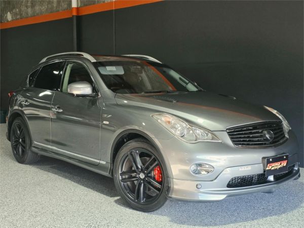 2011 Nissan Skyline Wagon Crossover J50 370GT image