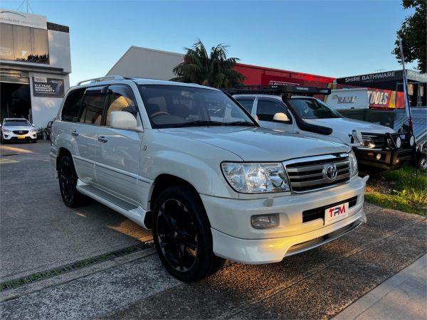 1999 Toyota Landcruiser Wagon UZJ100R GXV image