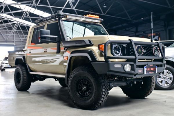 2025 Toyota Landcruiser GDJL79R GXL image