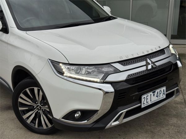 2019 Mitsubishi Outlander ZL LS image