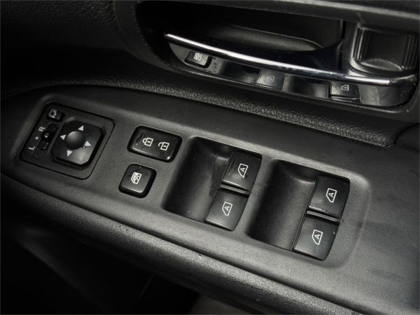 2019 Mitsubishi Outlander ZL LS image