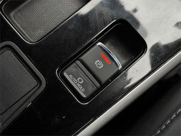 2019 Mitsubishi Outlander ZL LS image