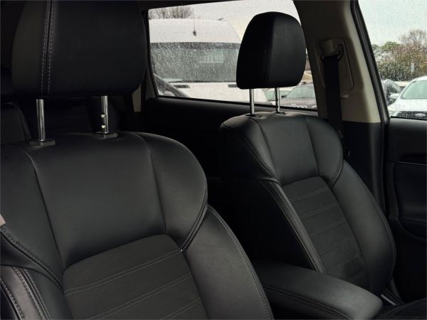 2019 Mitsubishi Outlander ZL LS image