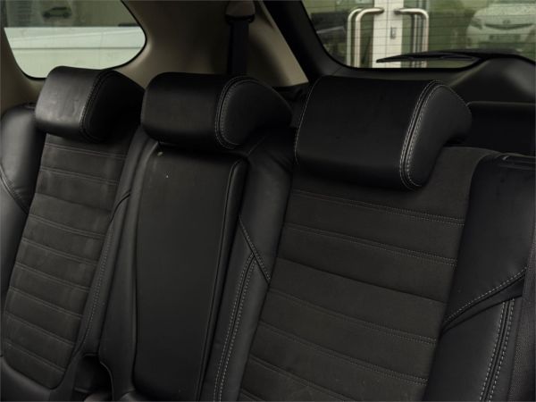 2019 Mitsubishi Outlander ZL LS image