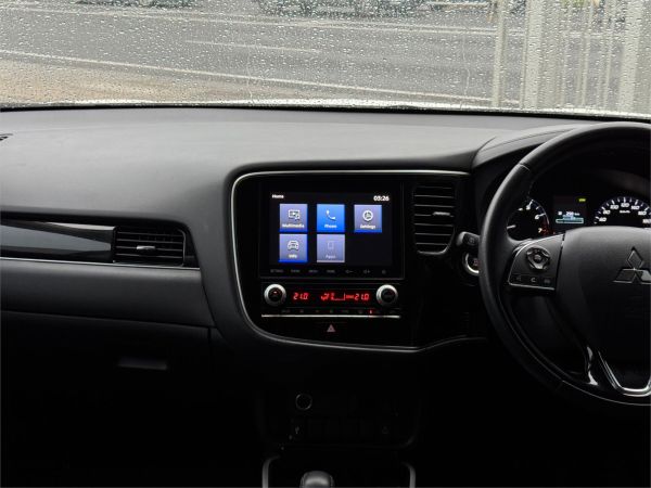 2019 Mitsubishi Outlander ZL LS image