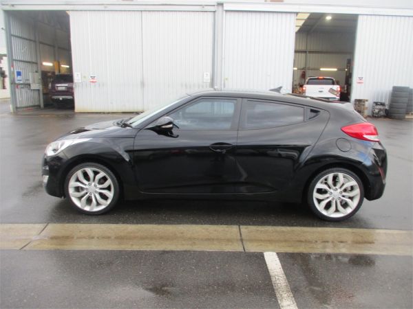 2012 Hyundai Veloster Hatchback FS2 image
