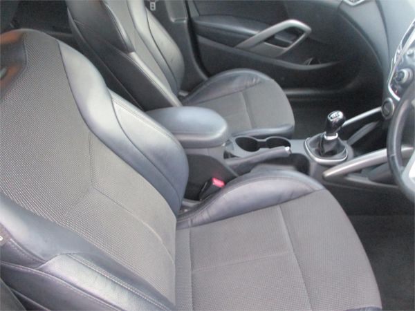 2012 Hyundai Veloster Hatchback FS2 image