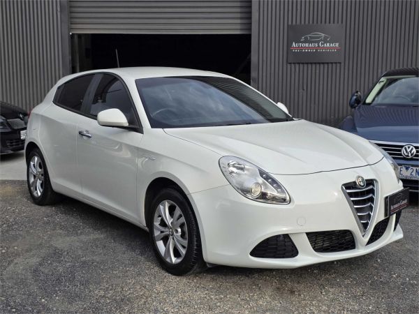 2014 Alfa Romeo Giulietta Series 1 MY15 Progression image