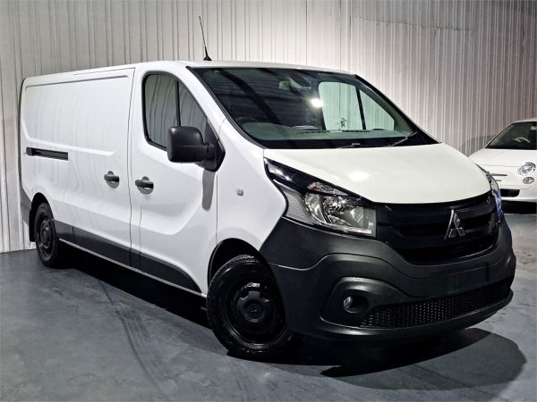2022 Mitsubishi Express SN MY22 GLX image