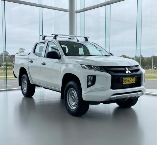 2021 Mitsubishi Triton MR GLX image