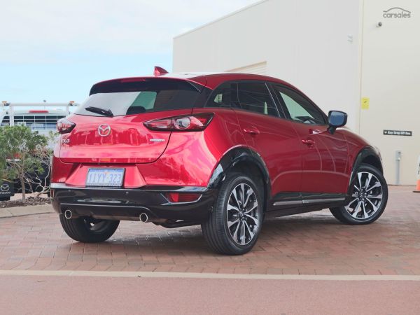 2023 Mazda CX-3 sTouring image