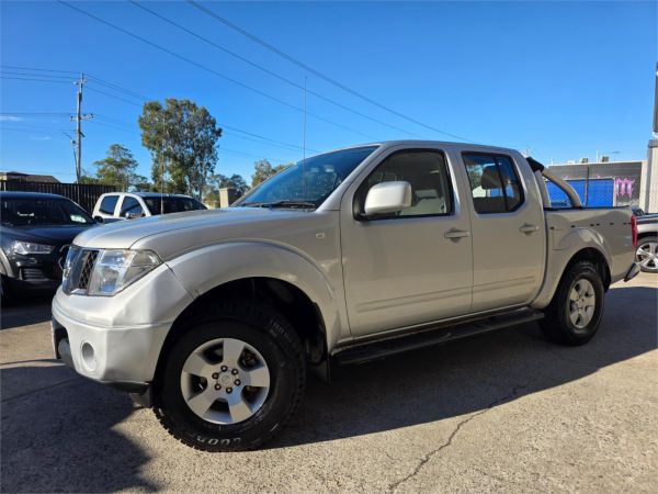 2010 Nissan Navara Utility D40 ST image