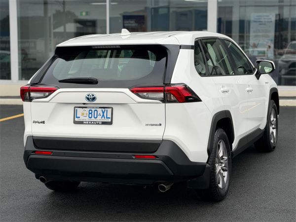 2024 Toyota RAV4 AXAH52R GX image